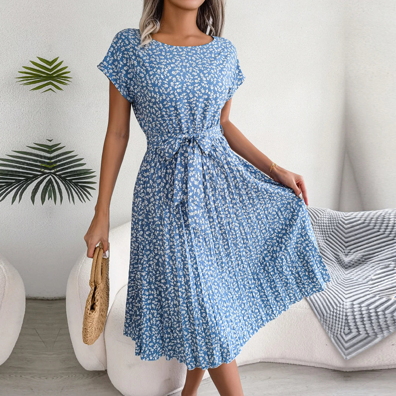 Heidi Dunkelblau Floral Plissee A-Linie Damen Sommerkleid | Elegant Feminine Hochzeit Gartenparty Kleid | Leicht Fliessend - S/M/L/XL/2XL